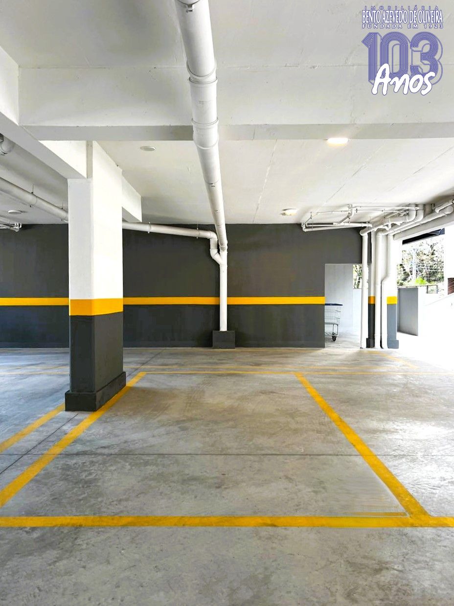Vaga de garagem coberta
