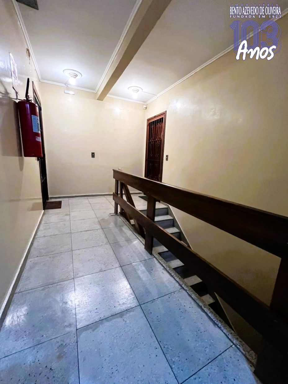 Escadas de acesso ao apartamento