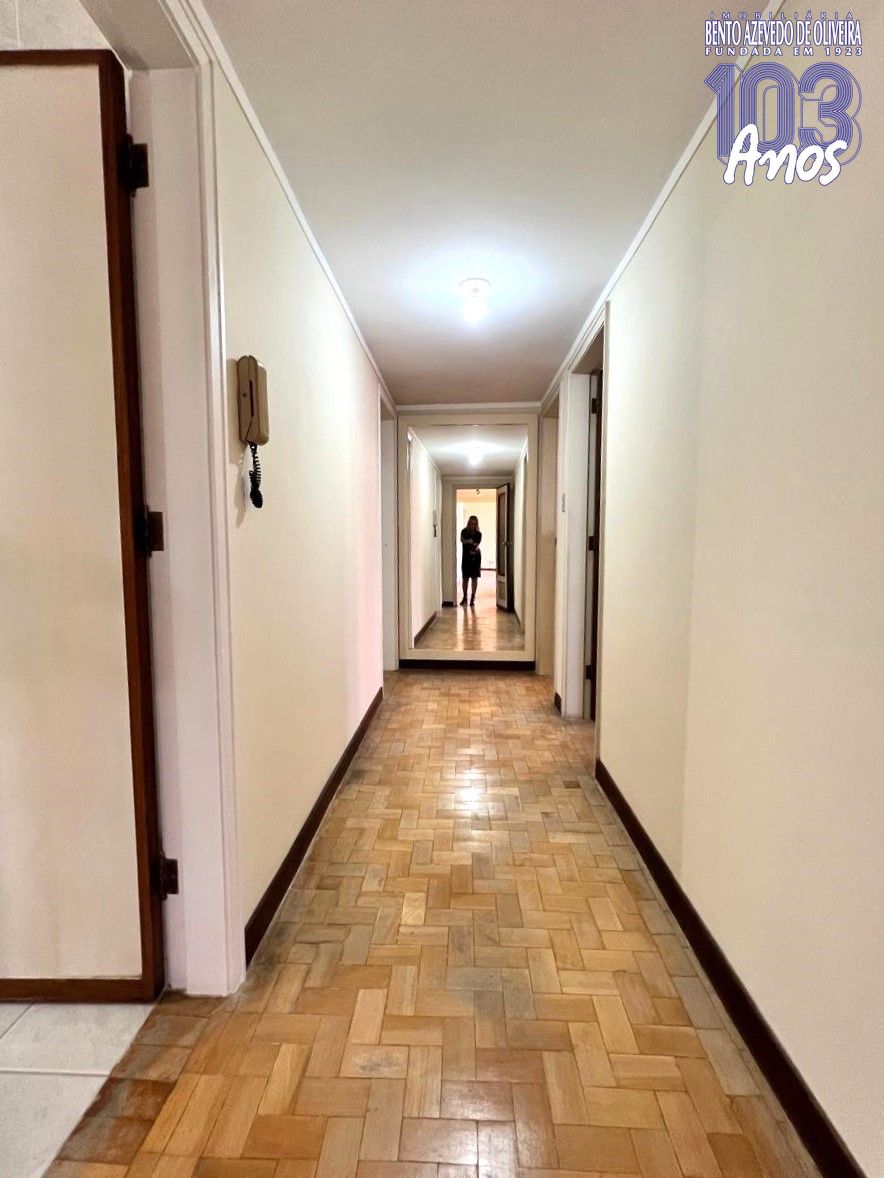 corredor de acesso aos dormitórios