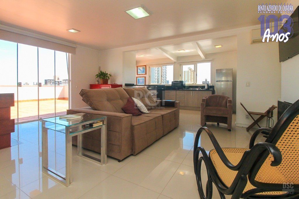 Cobertura, 3 quartos, 261 m² - Foto 2