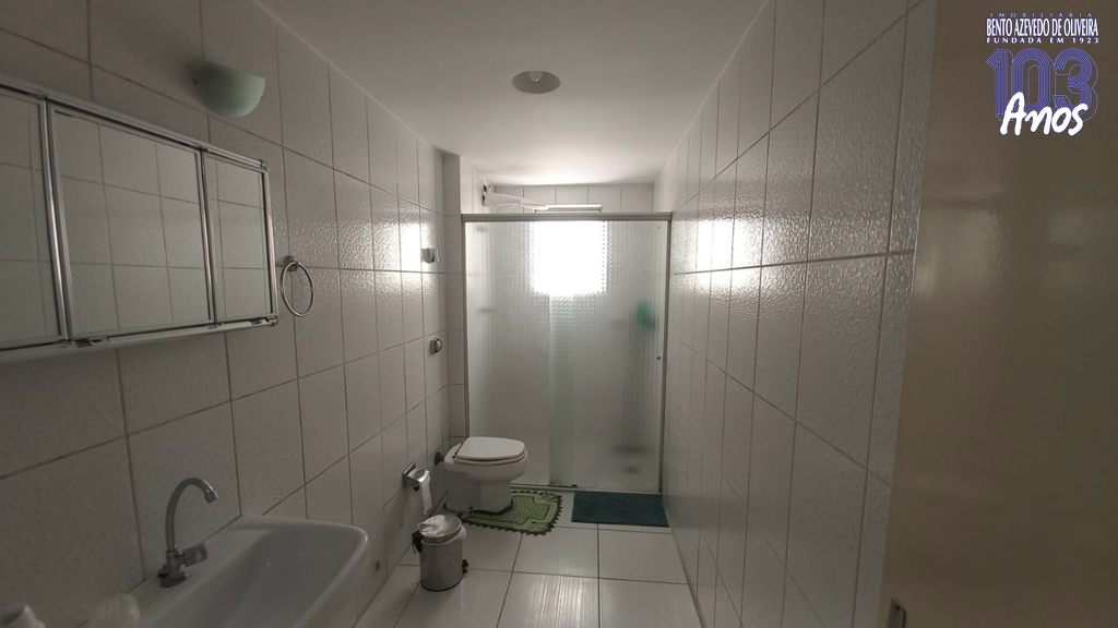 2378651.jpeg