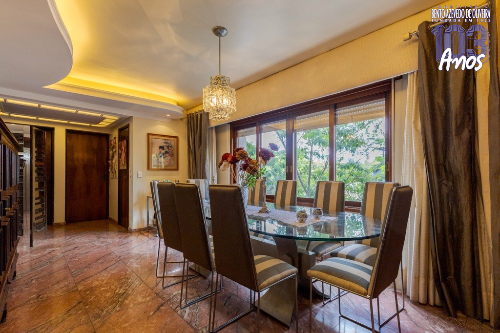2503425.jpeg