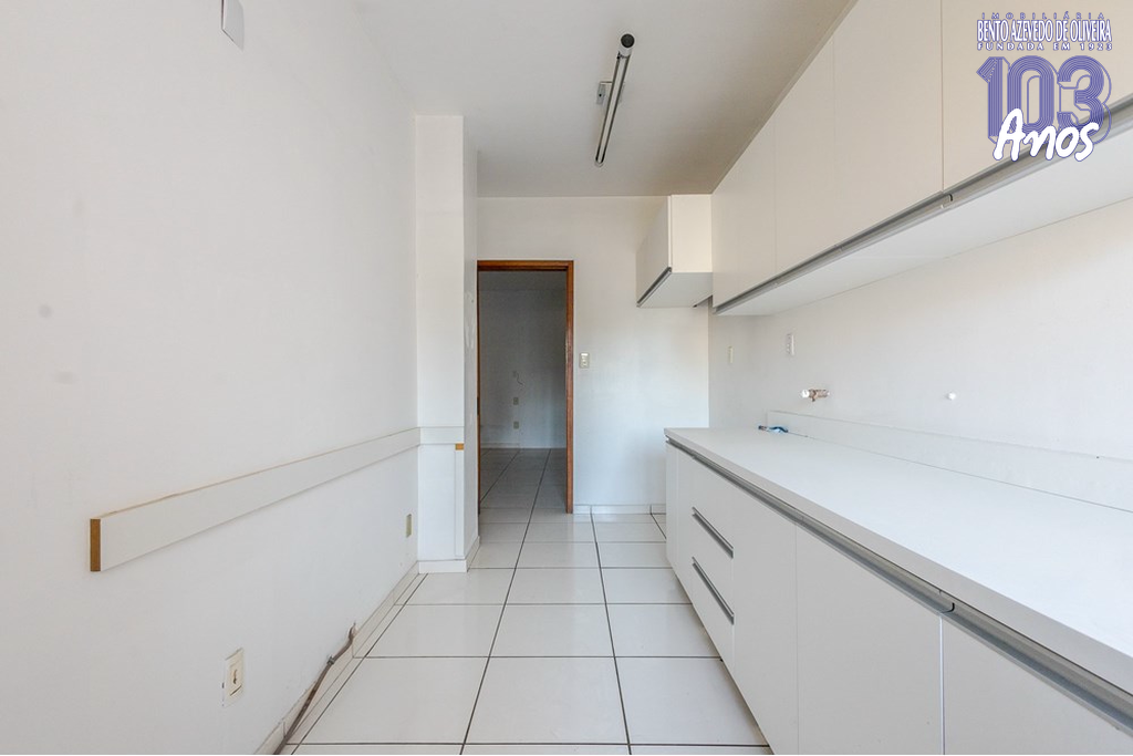 Casa, 6 quartos, 345 m² - Foto 2
