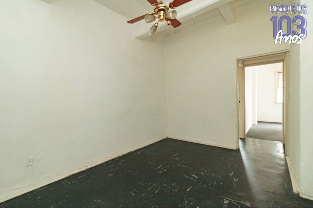 2354995.jpeg