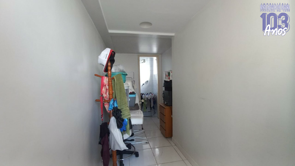 2378644.jpeg