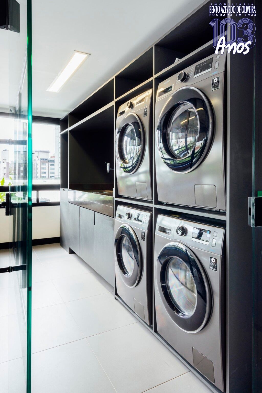 568417.jpg