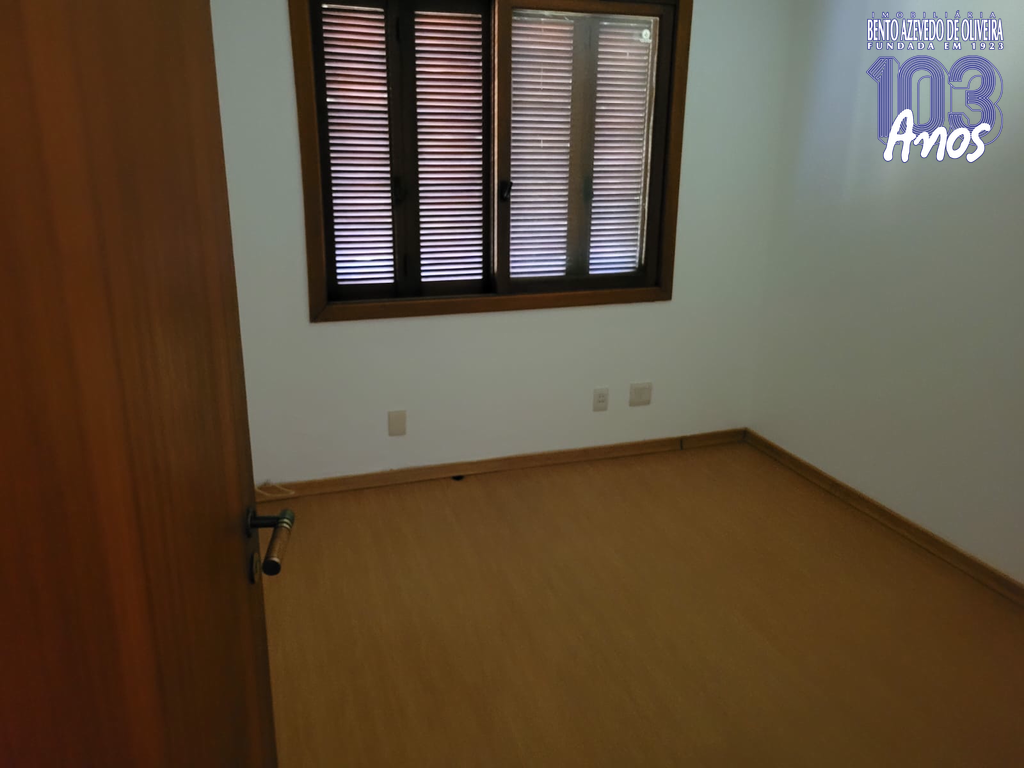 2300889.jpeg
