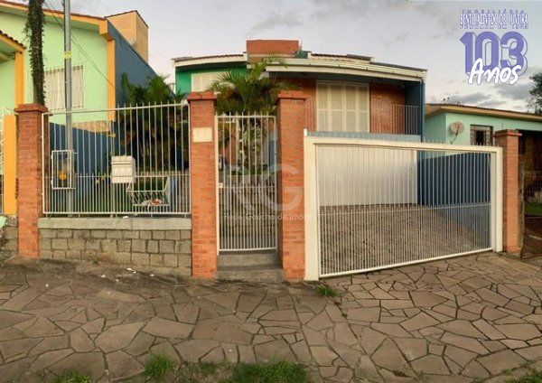 Casa, 4 quartos, 230 m² - Foto 1