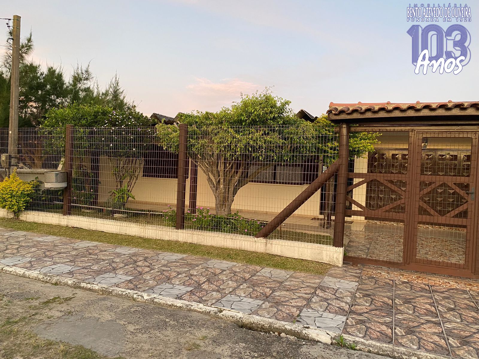 Casa, 4 quartos, 138 m² - Foto 1