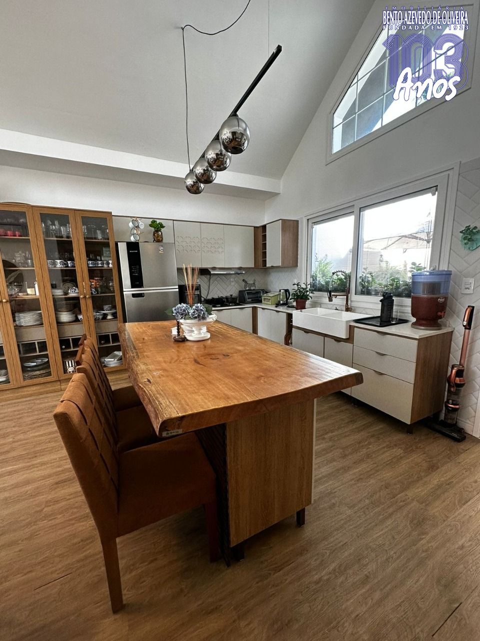 Casa, 3 quartos, 241 m² - Foto 4