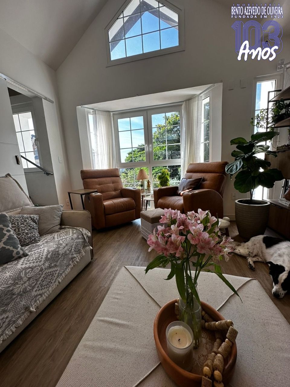 Casa, 3 quartos, 241 m² - Foto 2