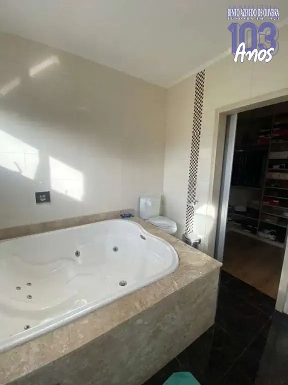 Casa, 4 quartos, 300 m² - Foto 9