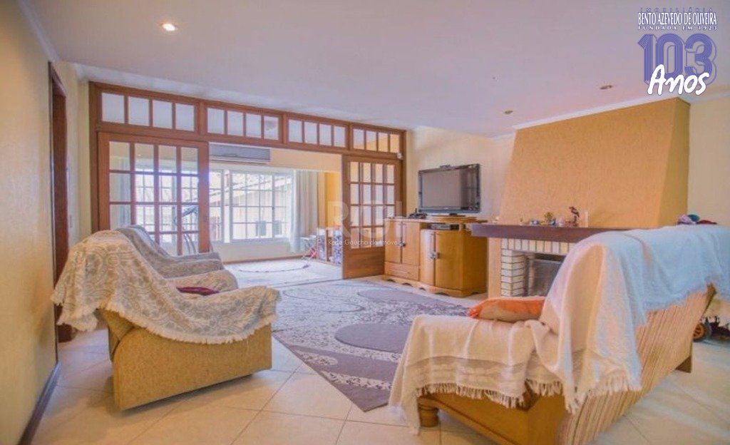 Casa, 3 quartos, 309 m² - Foto 1
