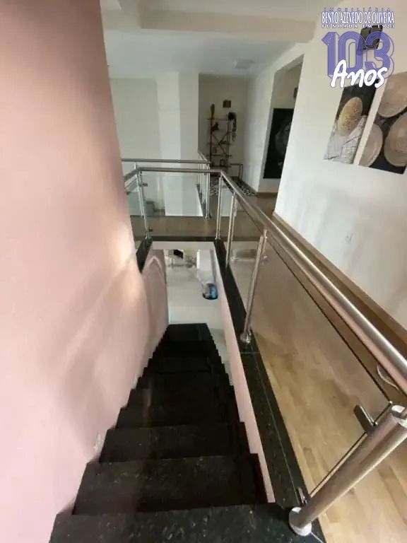 Casa, 4 quartos, 300 m² - Foto 22