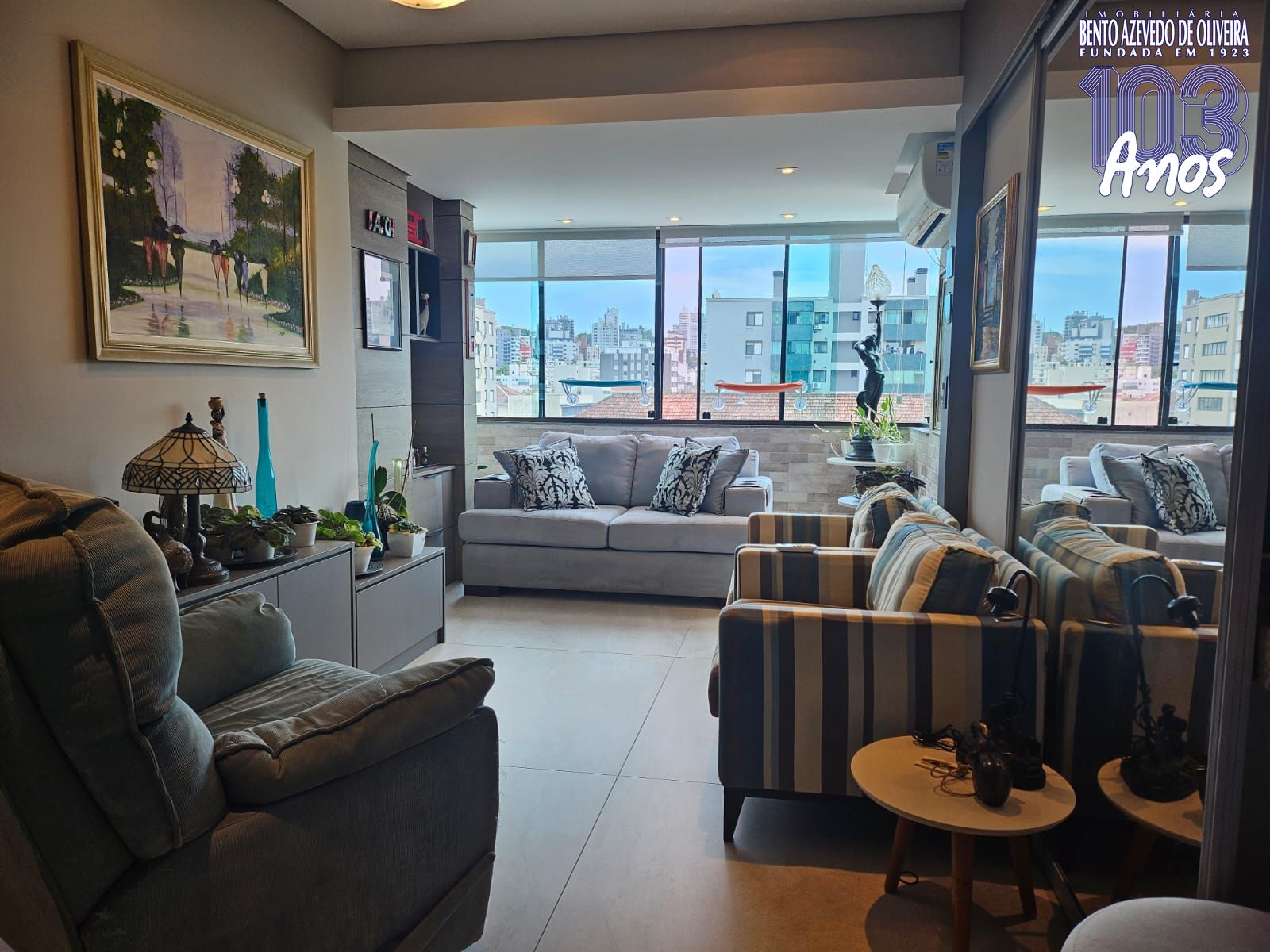 Cobertura, 3 quartos, 208 m² - Foto 2