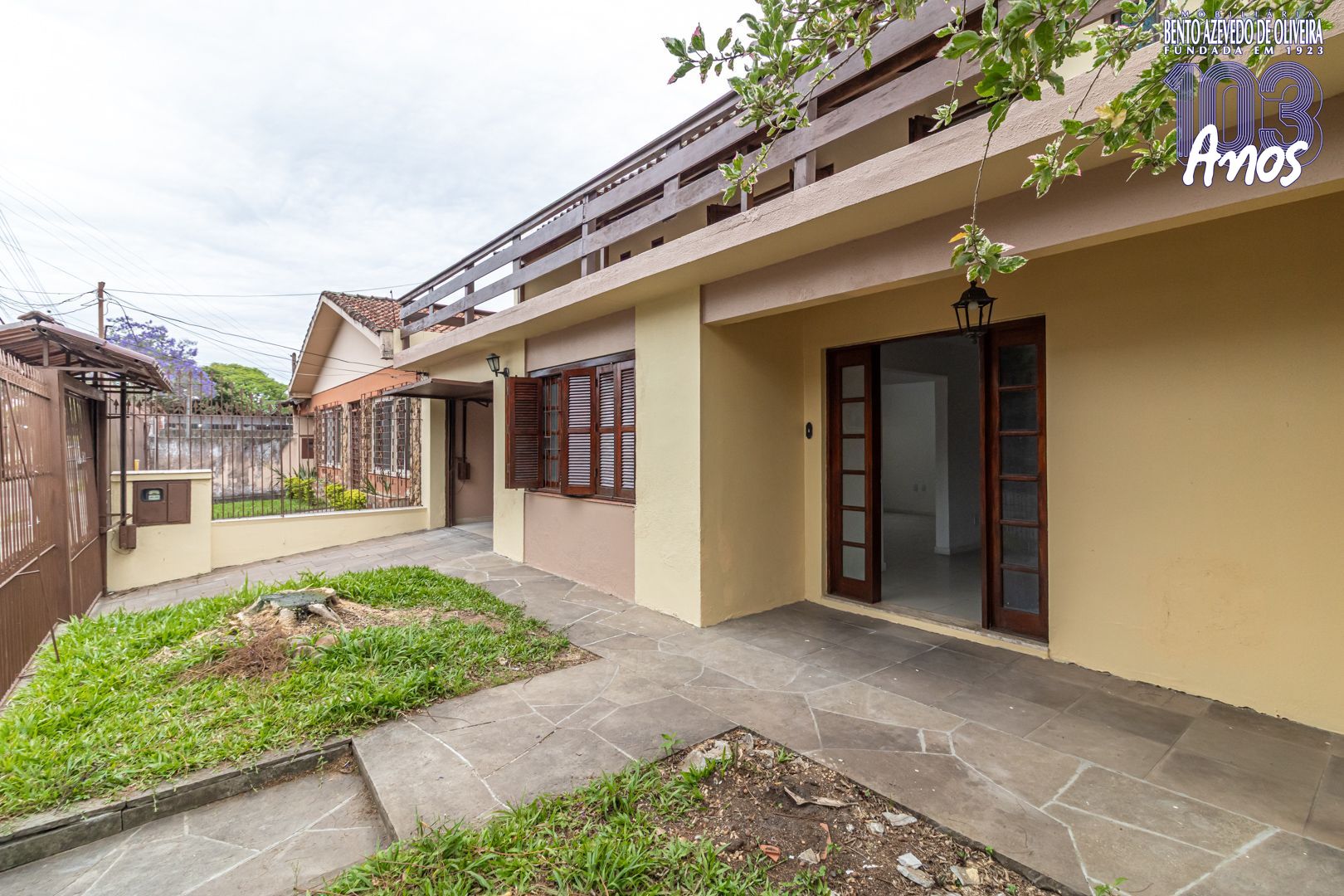 Casa, 4 quartos, 262 m² - Foto 1