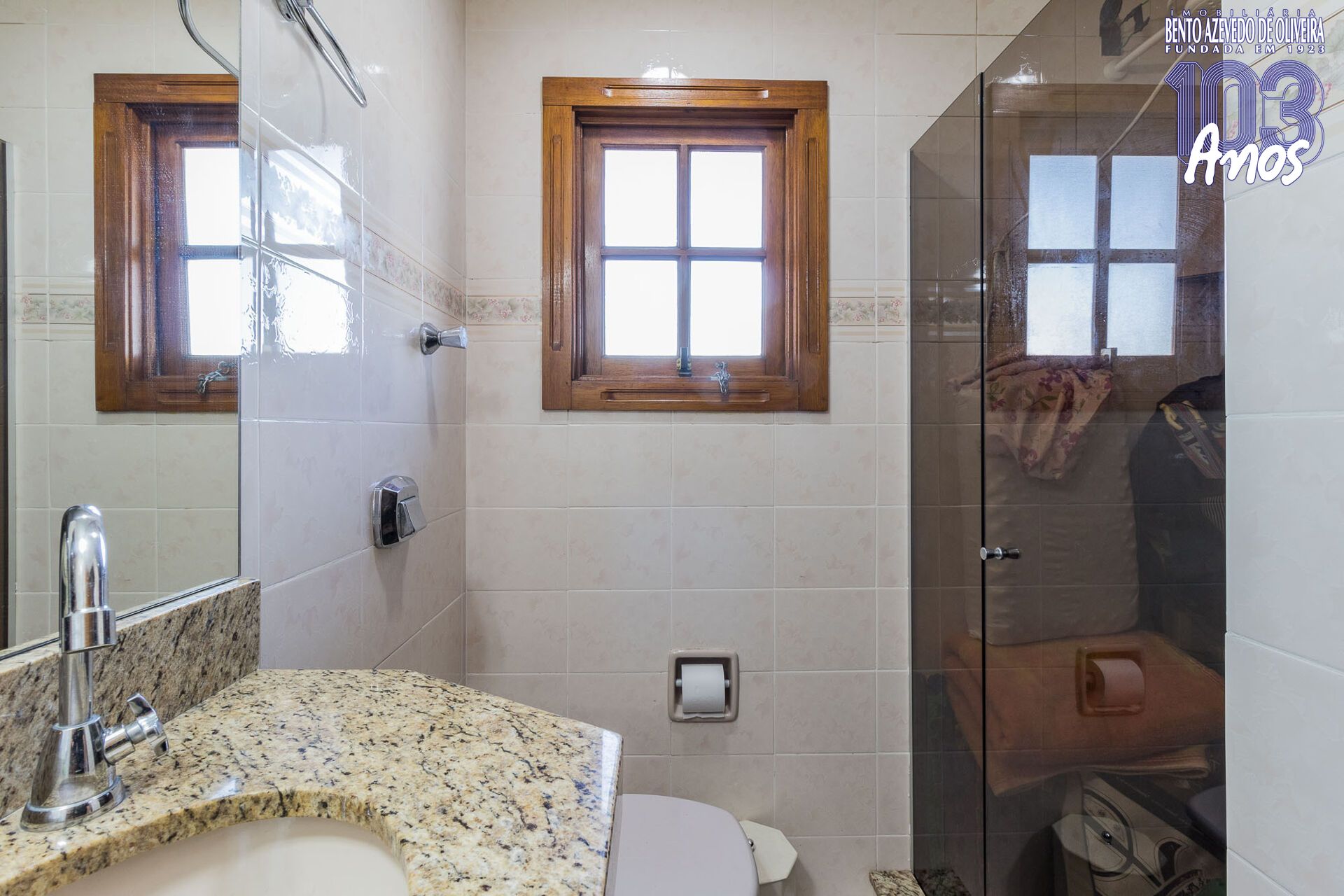 1f19cd5d-8670-4642-ab7d-6db95c41ba431714154389jPEf.jpg