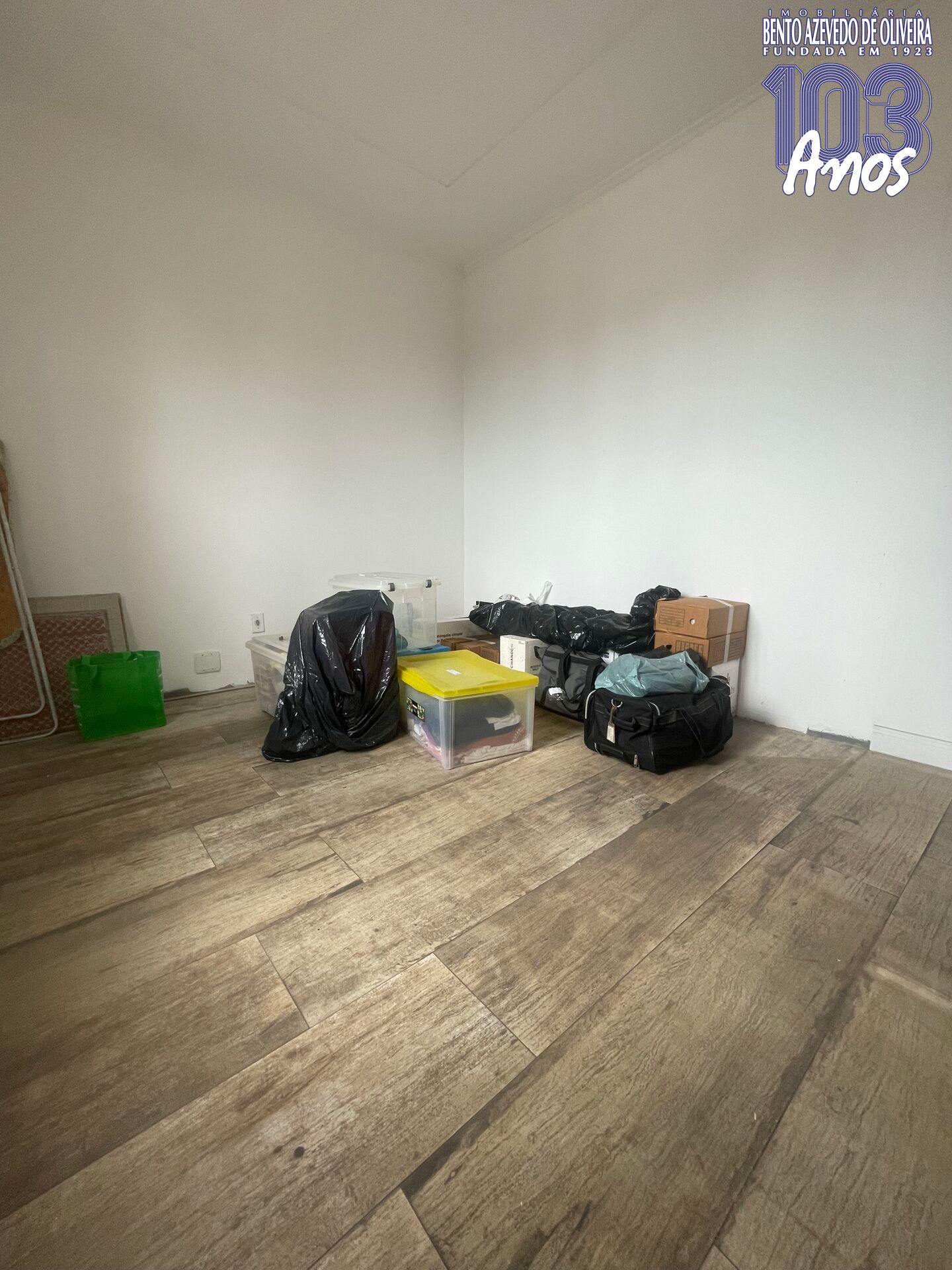 1c8054d5-63c8-47e5-b5b4-cfcc5d2d05a91738084874EljC.jpg