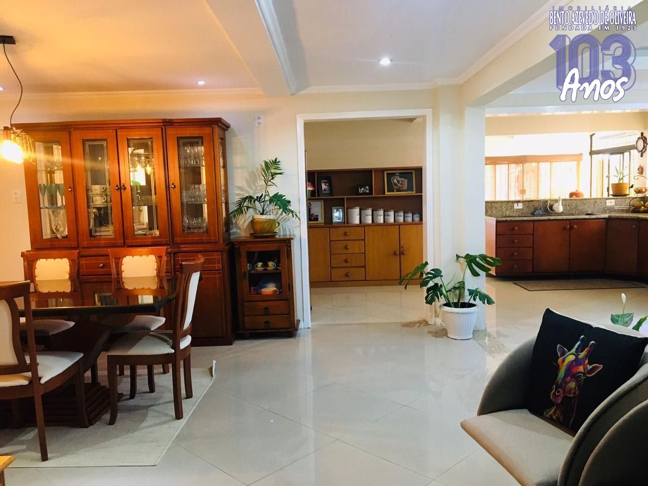 Casa, 3 quartos, 314 m² - Foto 1