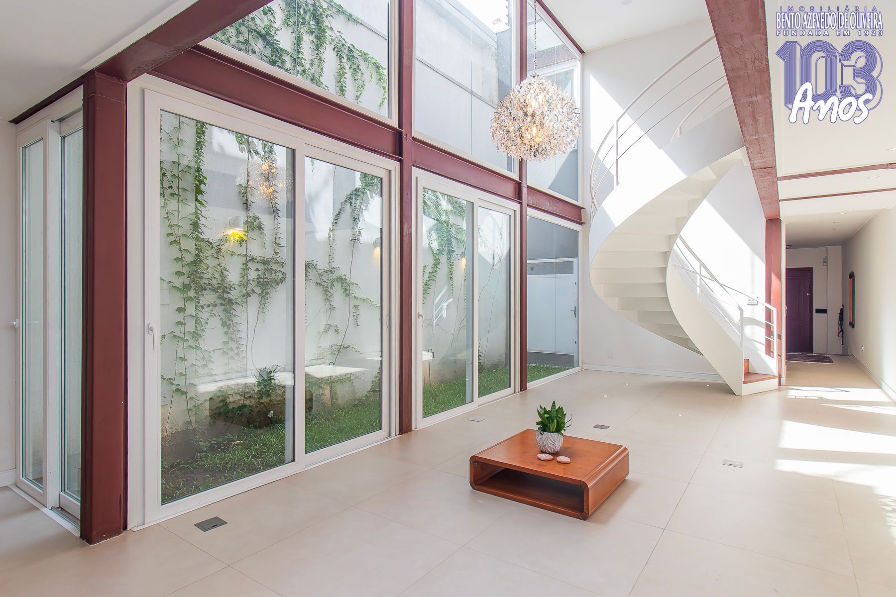 Casa, 4 quartos, 450 m² - Foto 1