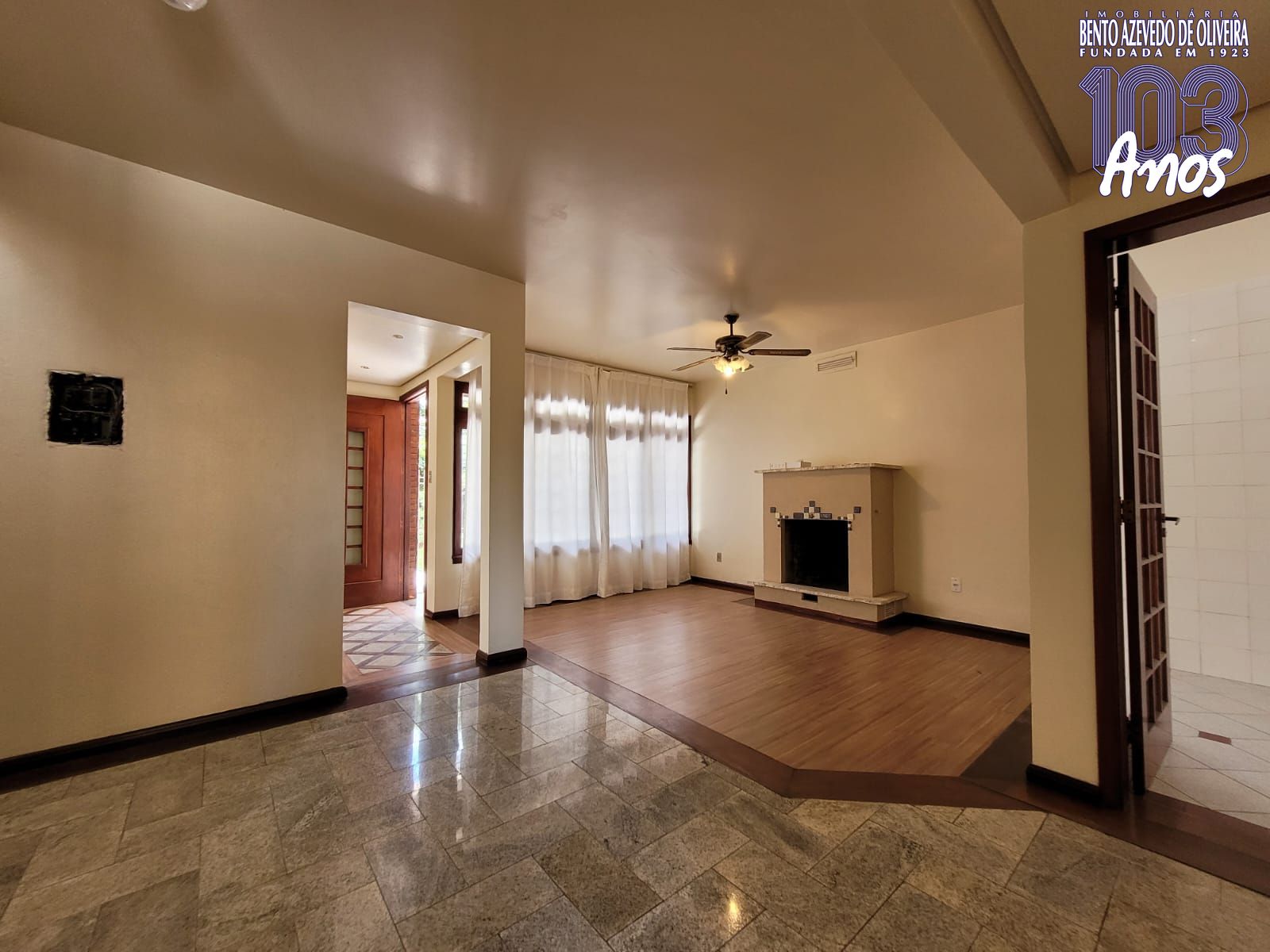 Casa, 4 quartos, 365 m² - Foto 1
