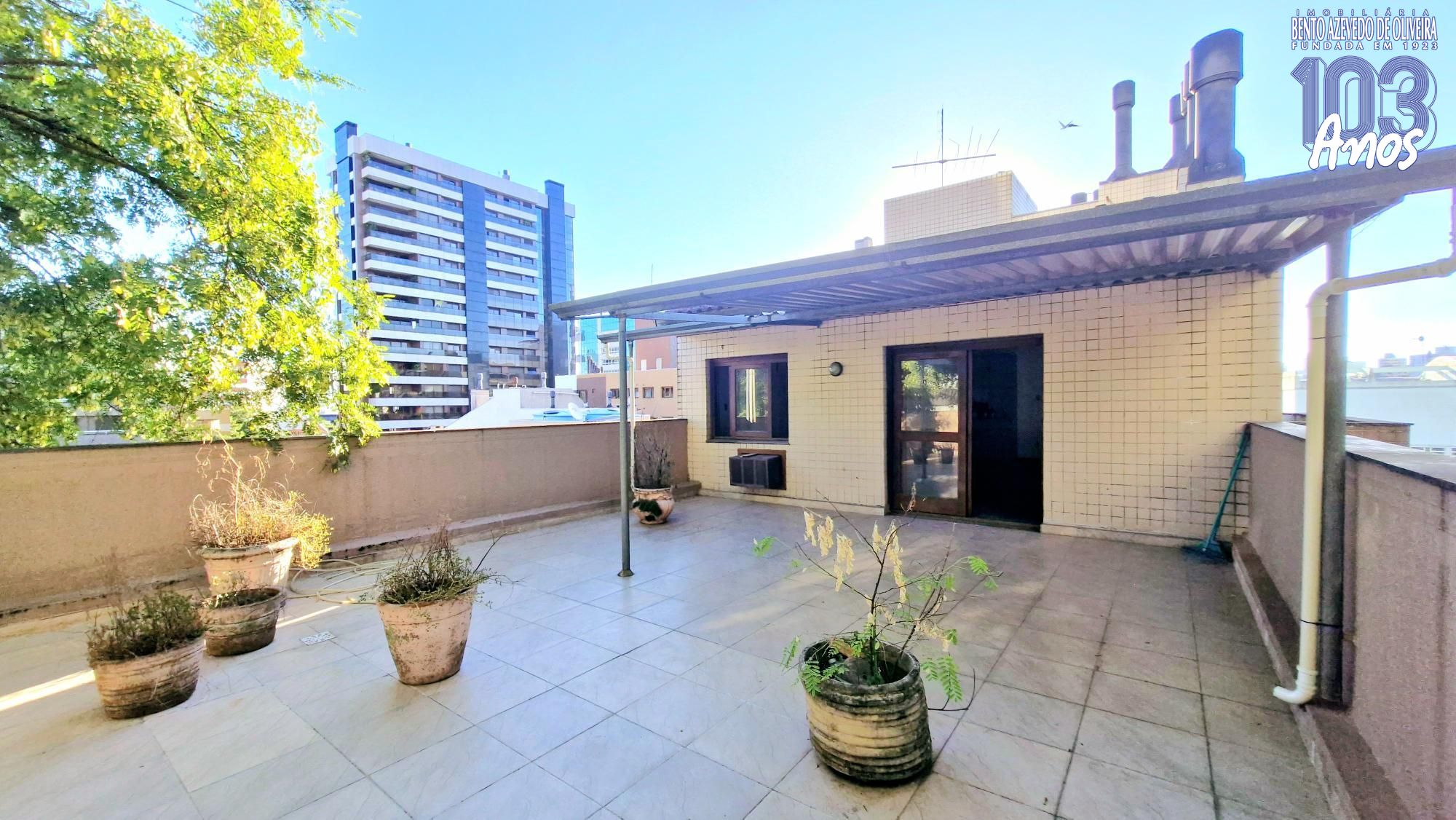 Cobertura, 3 quartos, 225 m² - Foto 1