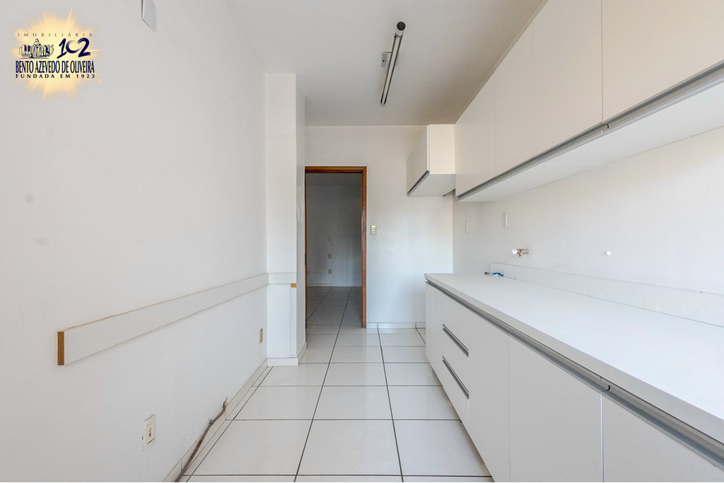 Casa, 6 quartos, 345 m² - Foto 2