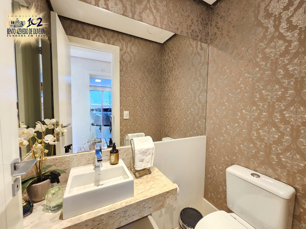 1gwnmzk7tv43k0tygs5uzwys9t6d