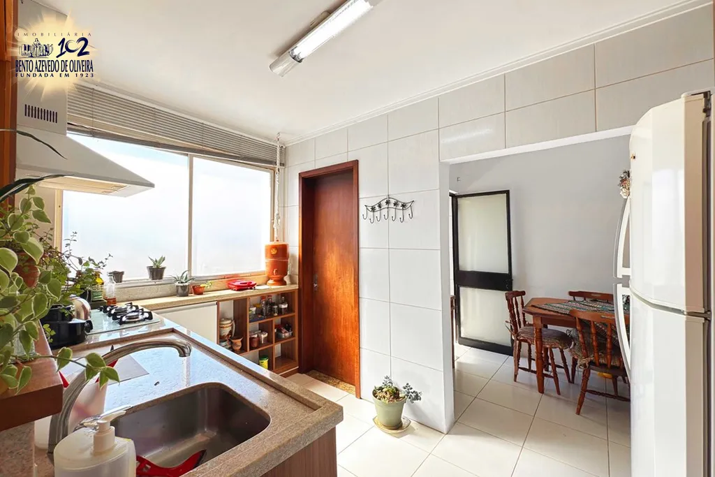 lu5gbsru3xgowuse2cvw6t1io81m