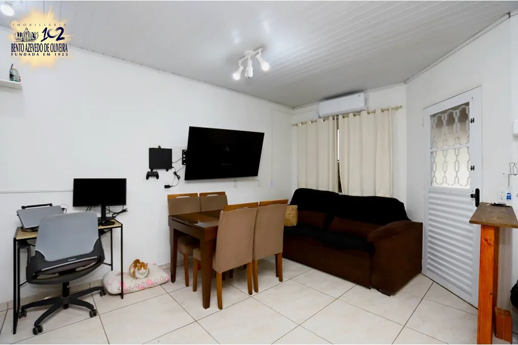 Casa, 2 quartos, 49 m² - Foto 1