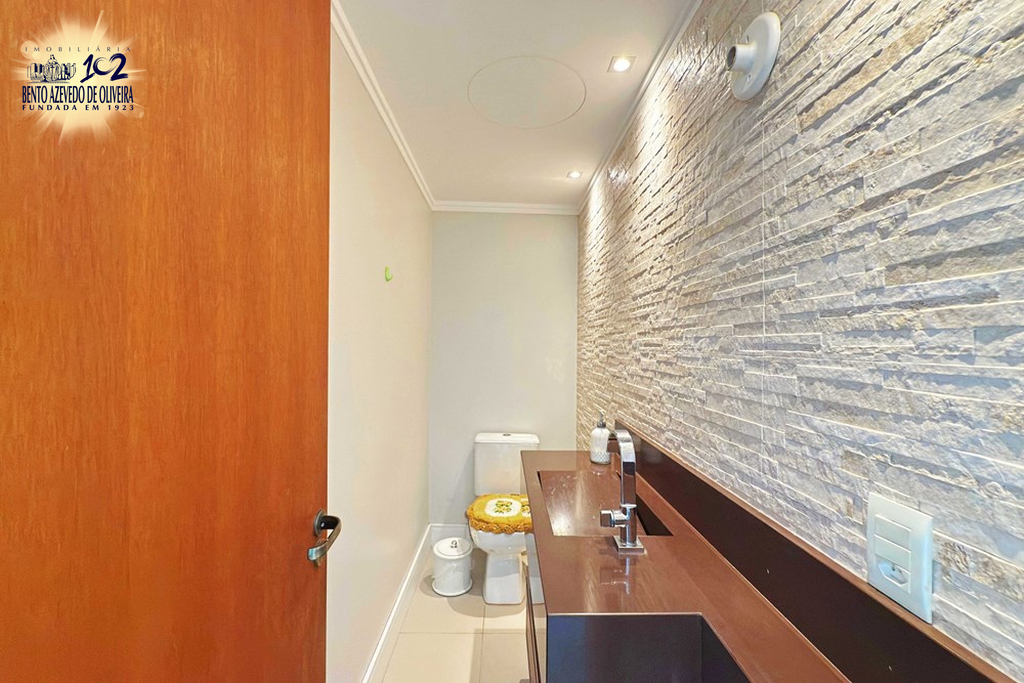 09qcb40t0abazts0gzn1boq5tsgt