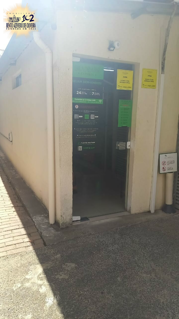 2528228.jpeg
