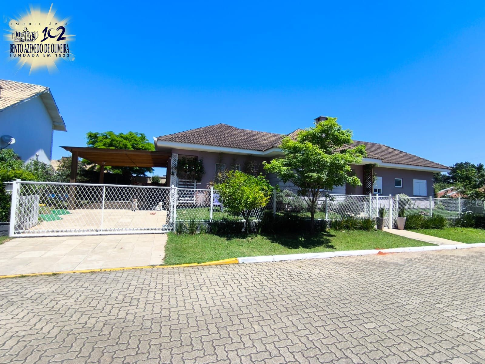 Casa, 3 quartos, 158 m² - Foto 2