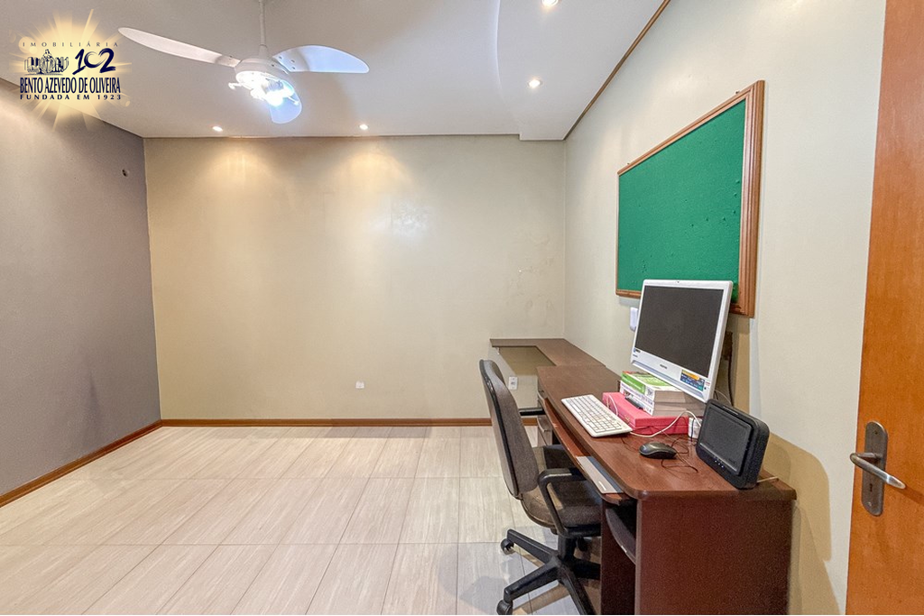 Casa, 3 quartos, 210 m² - Foto 37