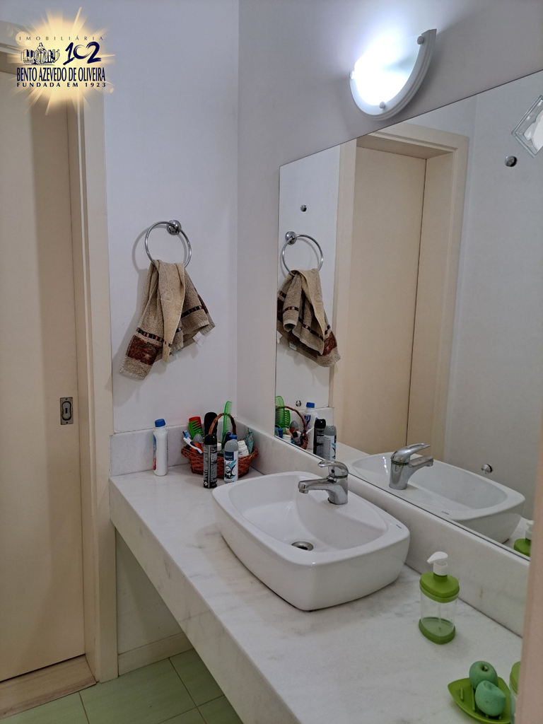 q98ud0s25vpkkqtro4xuog5432j1