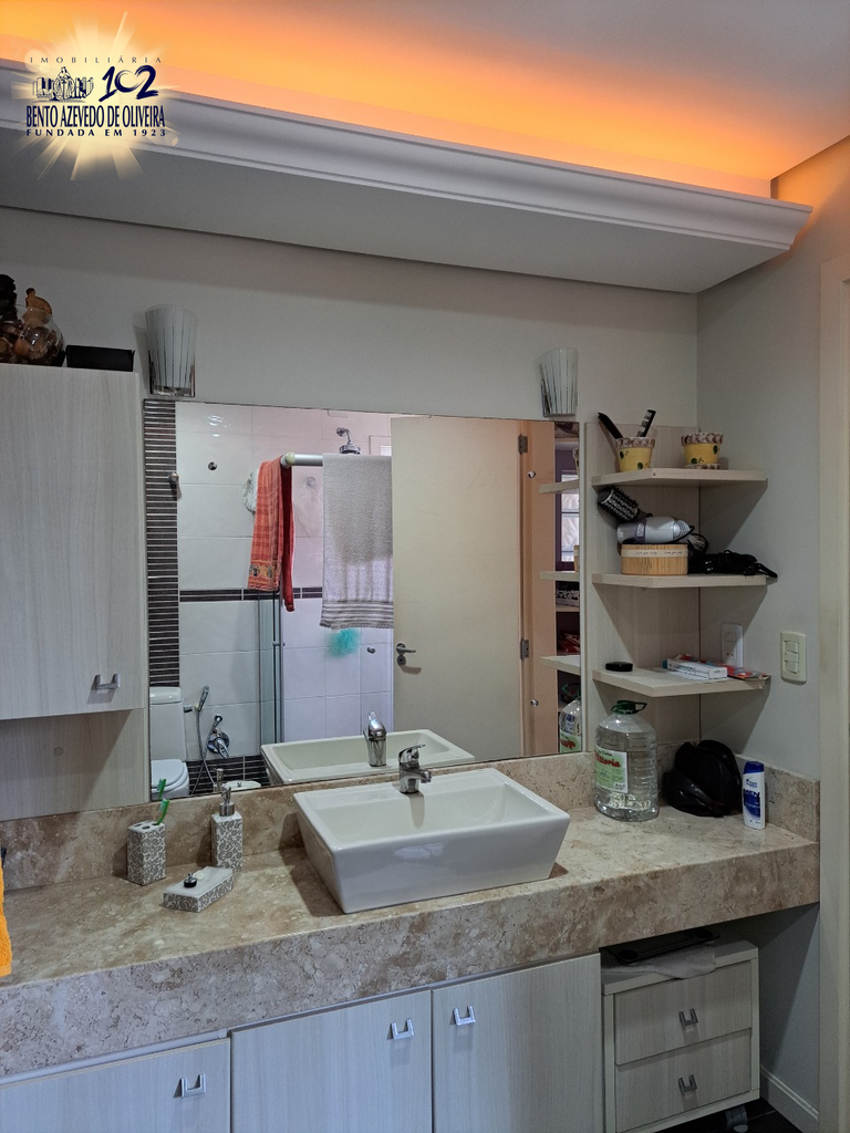 bud2nqgutch70944ot0d4brfs3no