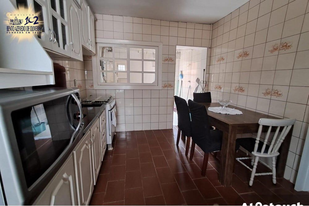 Casa, 3 quartos, 215 m² - Foto 32