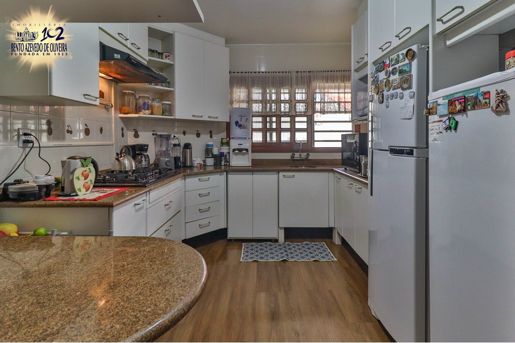 Casa, 5 quartos, 325 m² - Foto 3