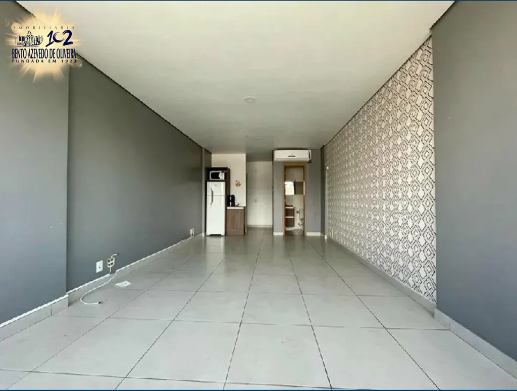 2412183.jpeg