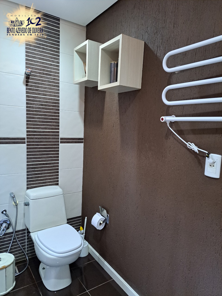 8q90b7hr8m4vo2c9k2vefdadpor5