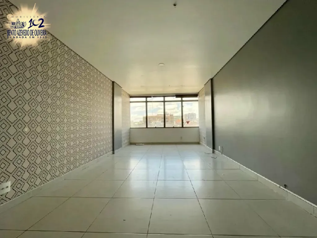 2412182.jpeg