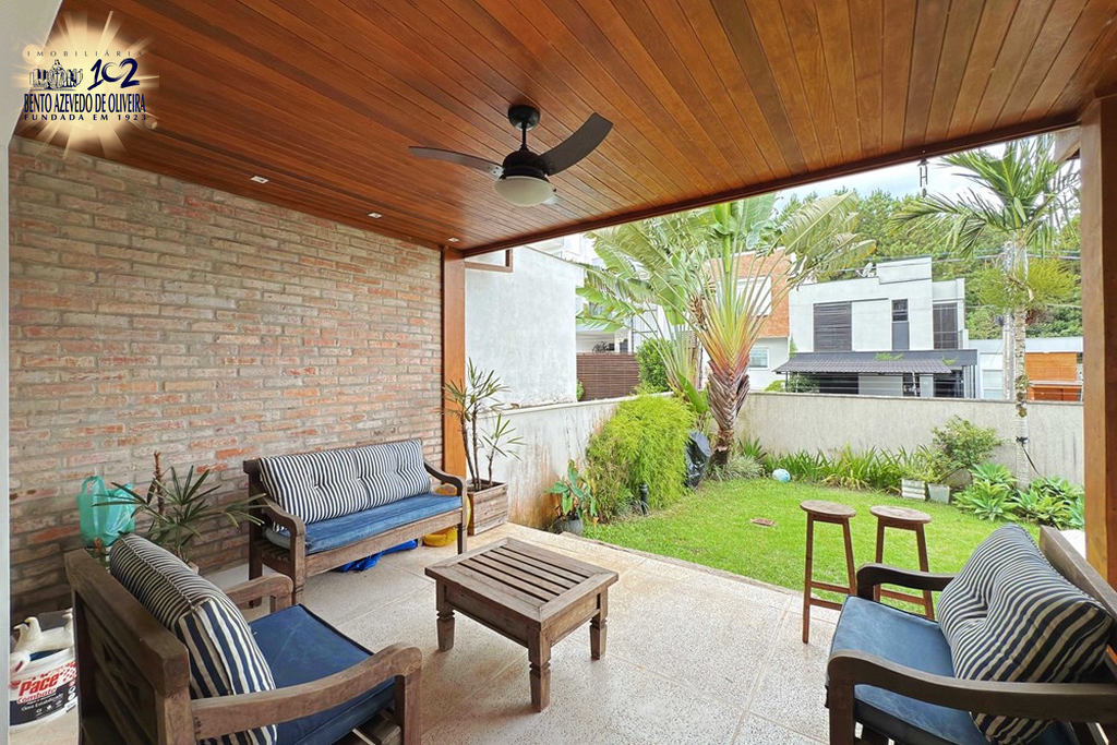 m2l8ek2pb0seeio6s0x2enlkjjjr