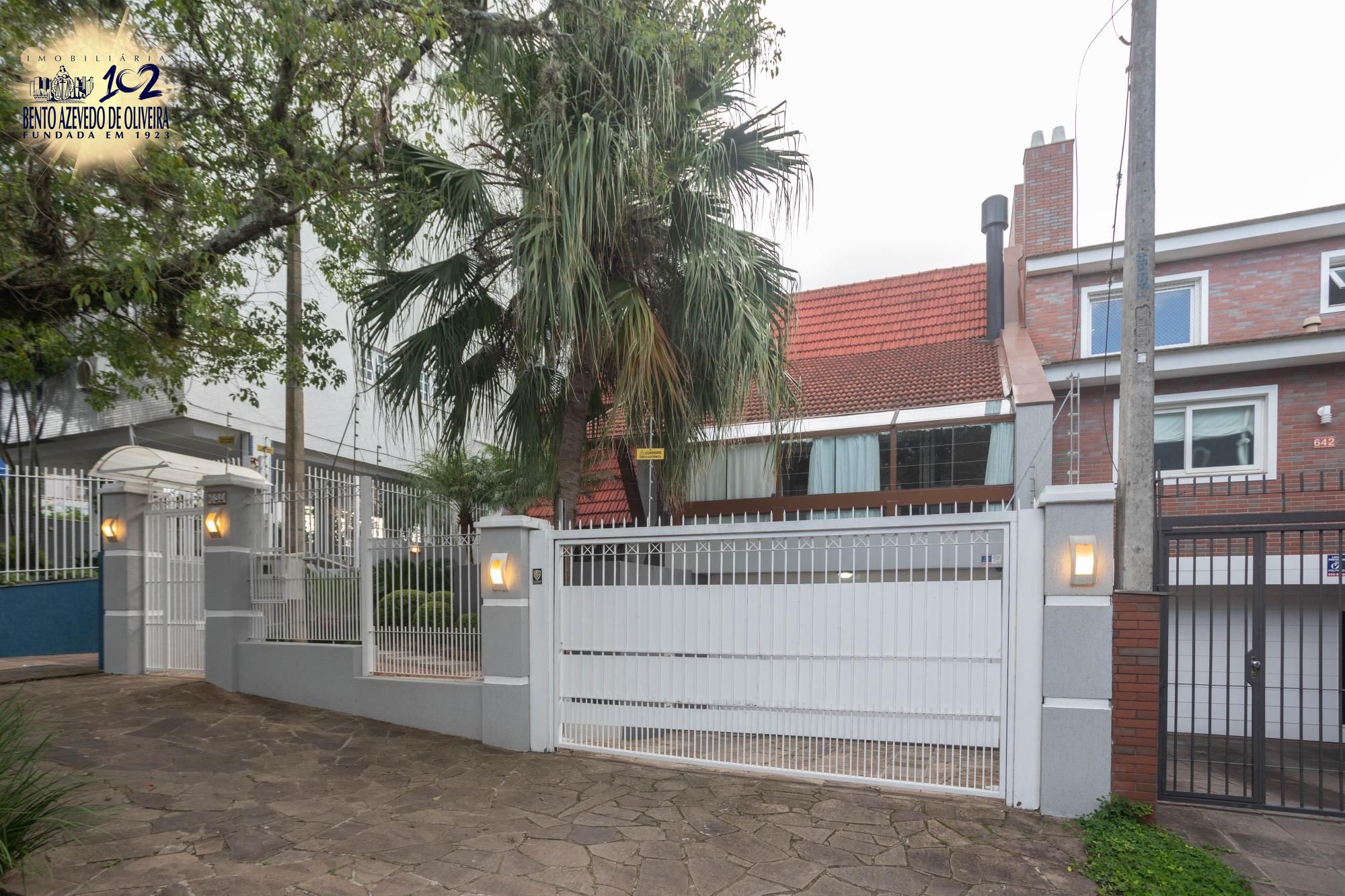 Casa, 4 quartos, 282 m² - Foto 1