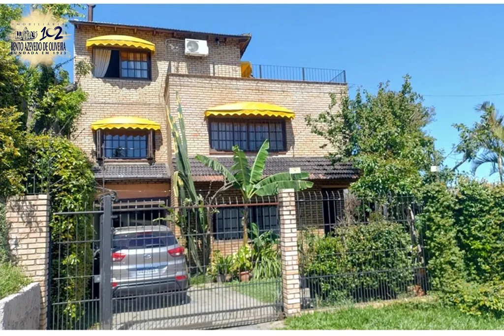 Casa, 4 quartos, 231 m² - Foto 1