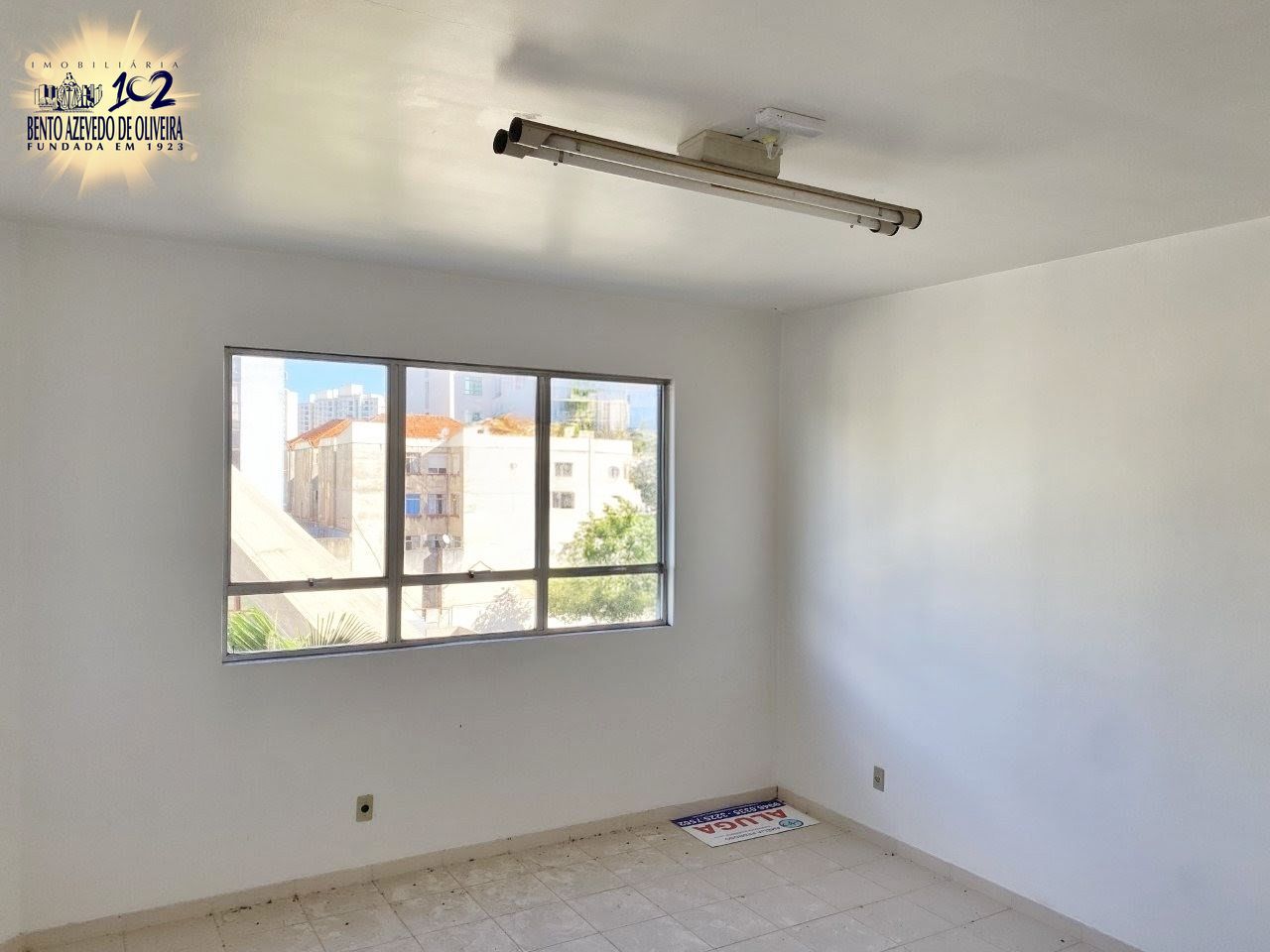 Sala-Conjunto, 28 m² - Foto 2