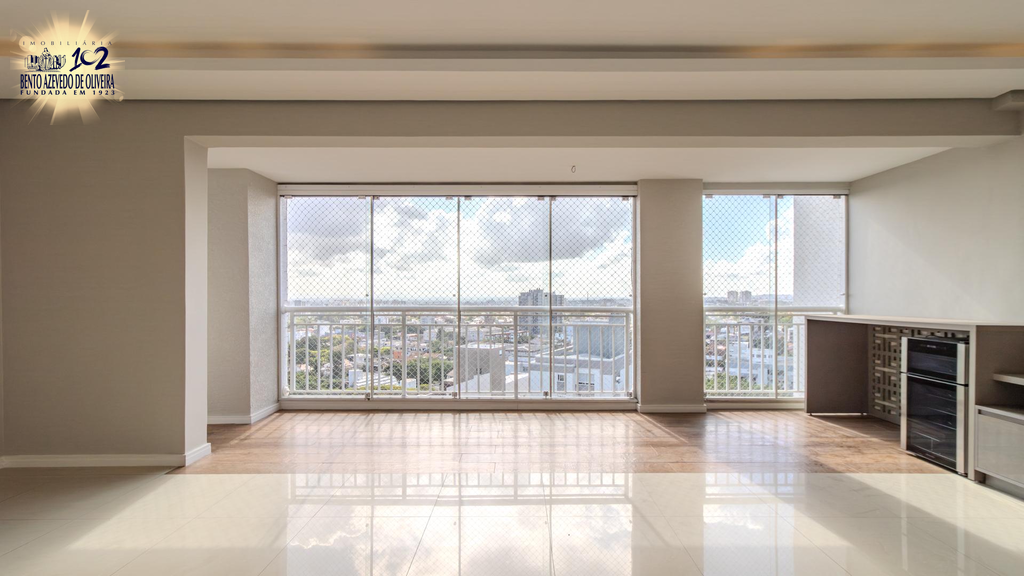 0cufq3m2bqo352j4ud9xuauz8mef