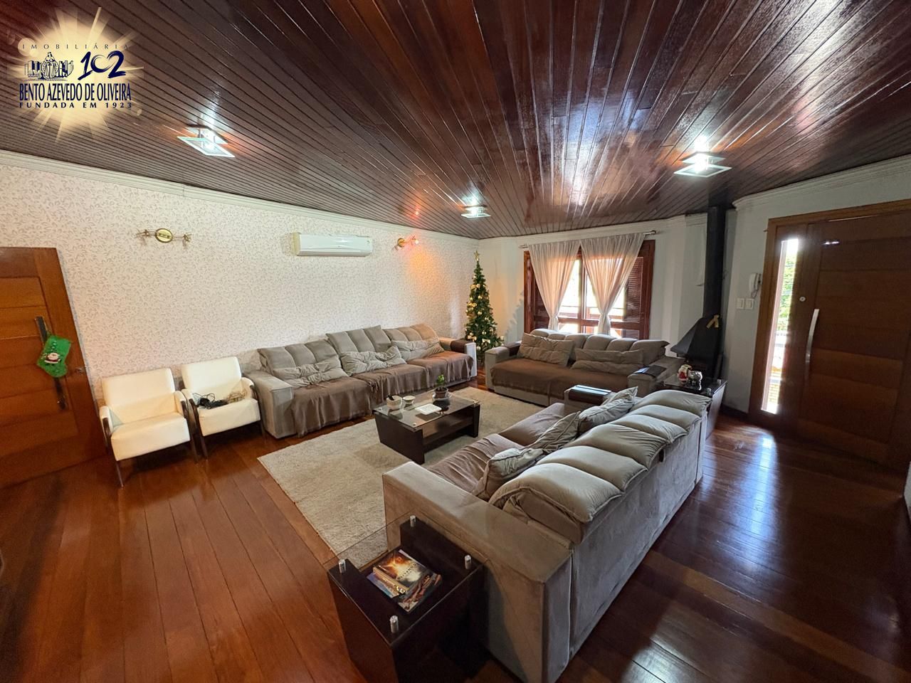 Casa, 2 quartos, 220 m² - Foto 1