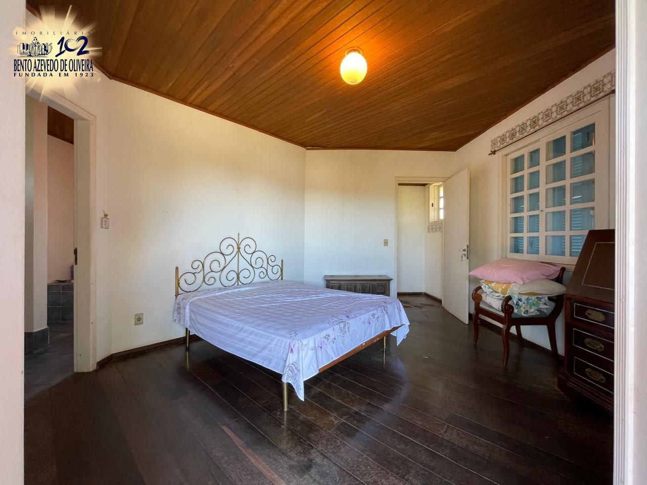 Casa, 4 quartos, 242 m² - Foto 9