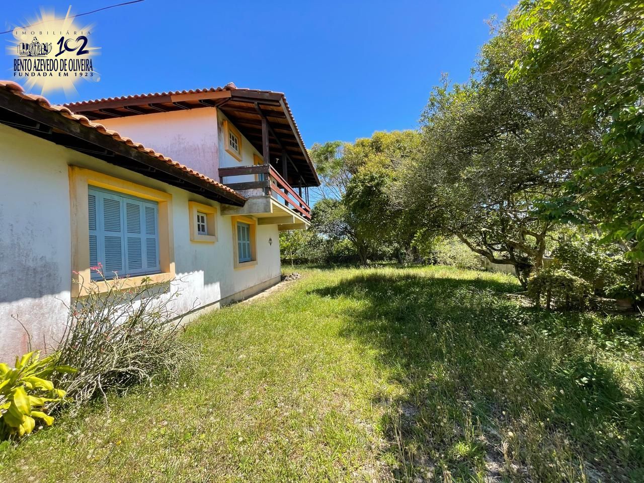 Casa, 4 quartos, 242 m² - Foto 1