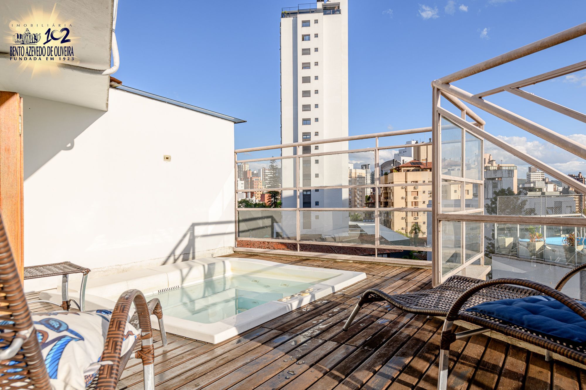 Deck e hydro na cobertura